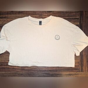 Short Sleeve Smiley Face Crop Top Tan/Cream